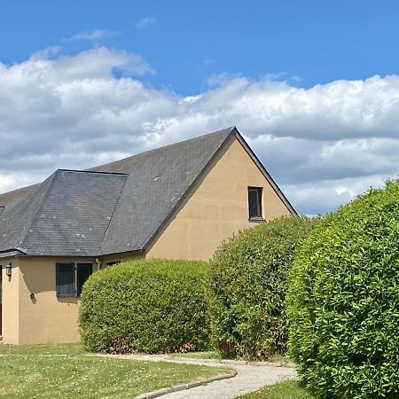 Ploërmel Cottage Anadwen Au Pied Du Lac Au Duc Et Son Golf מראה חיצוני תמונה