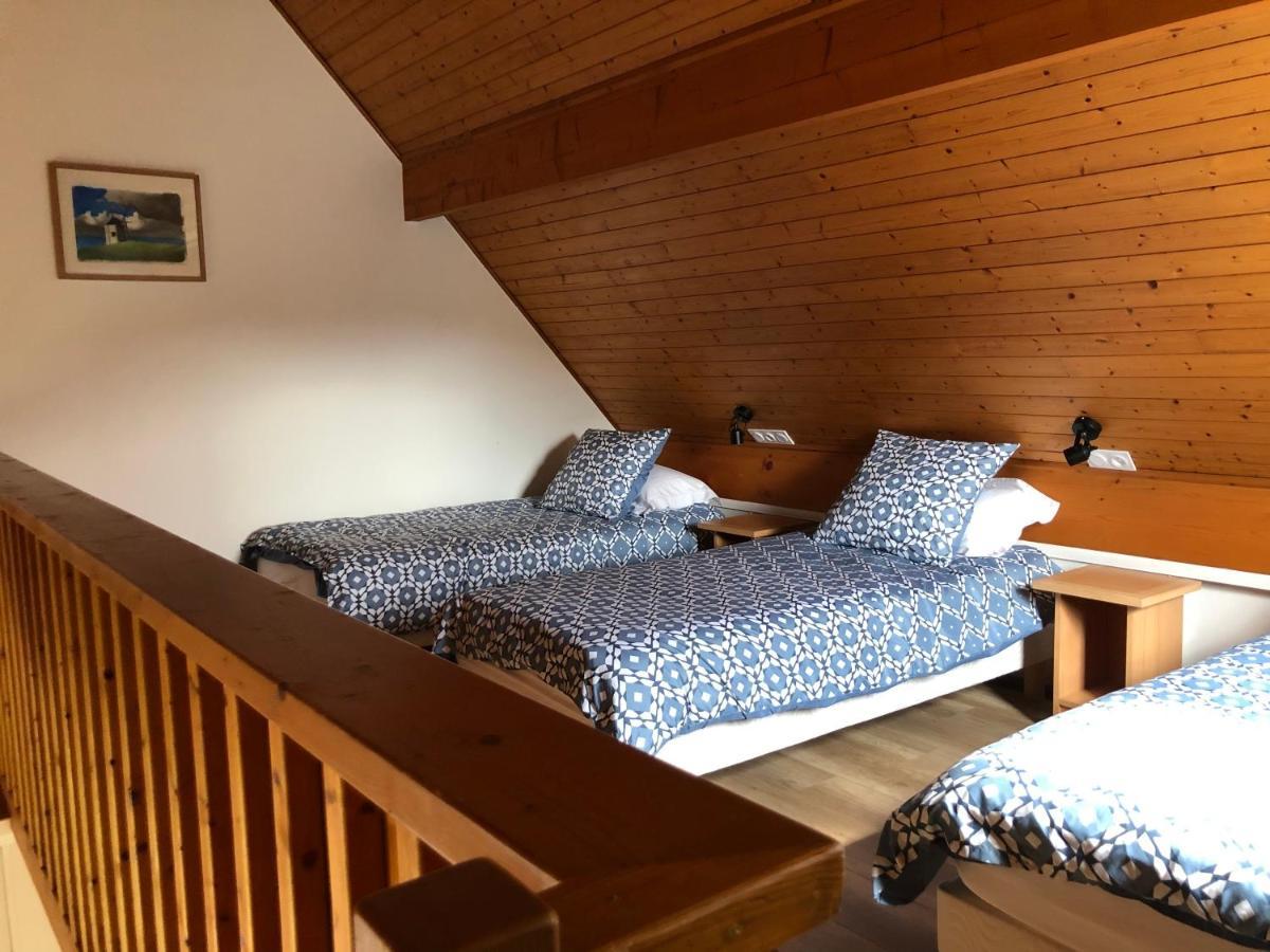 Ploërmel Cottage Anadwen Au Pied Du Lac Au Duc Et Son Golf מראה חיצוני תמונה